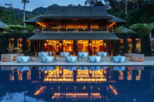 Unforgettable 3N Malaysia Tour Package from Kolkata
