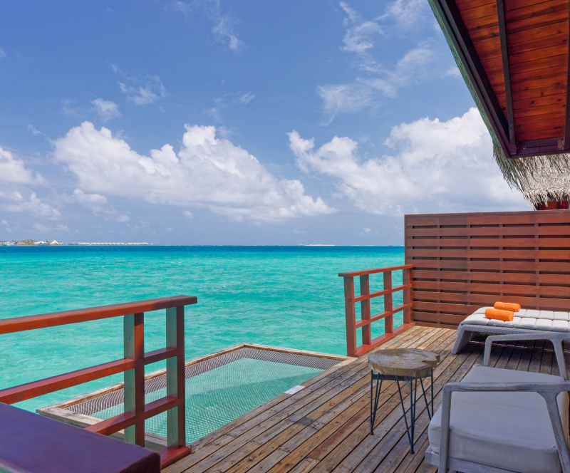 1N Classic Room | 2N Water Bungalow