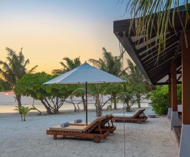 1N Beach Villa | 2N Sunrise Ocean Villa