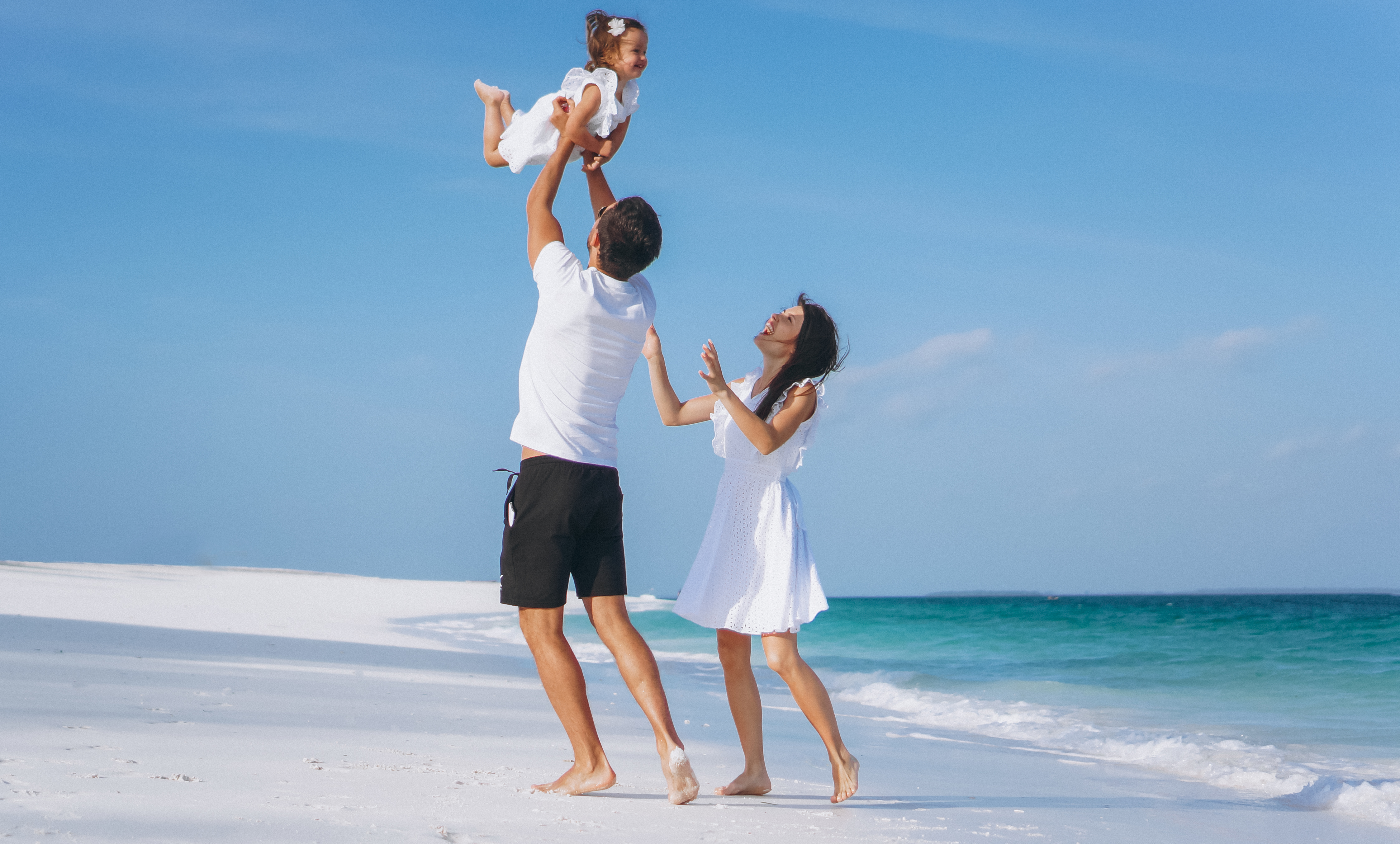 5-Day Tropical Escape: Thailand Tour Package from Pune to Phuket & Phi Phi