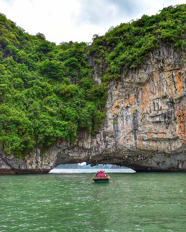 Hanoi, Ninh Binh and Da Nang 7-Night Adventure Trip
