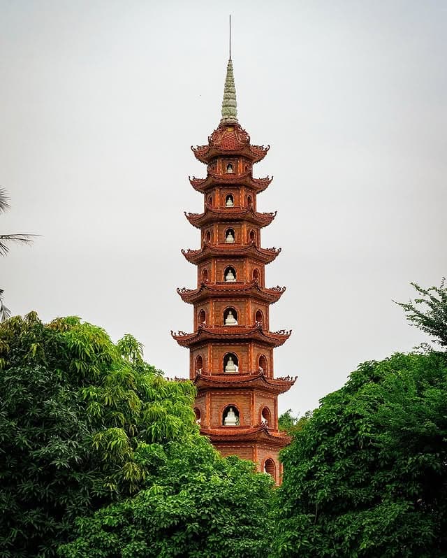 Hanoi, Sapa & Da Nang 7-Night Adventure Tour