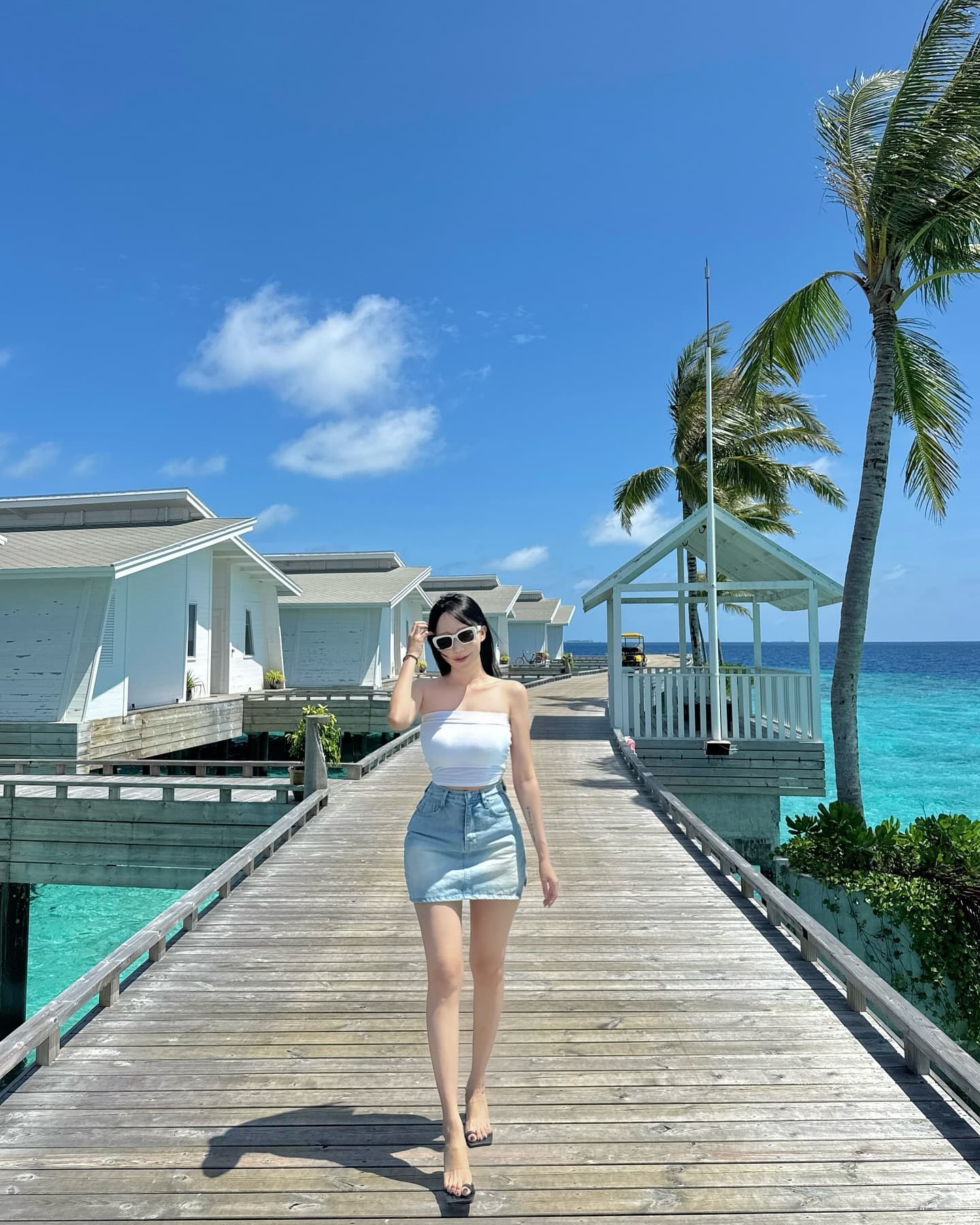 Oaga Art Resort Maldives Holiday for 4 Nights