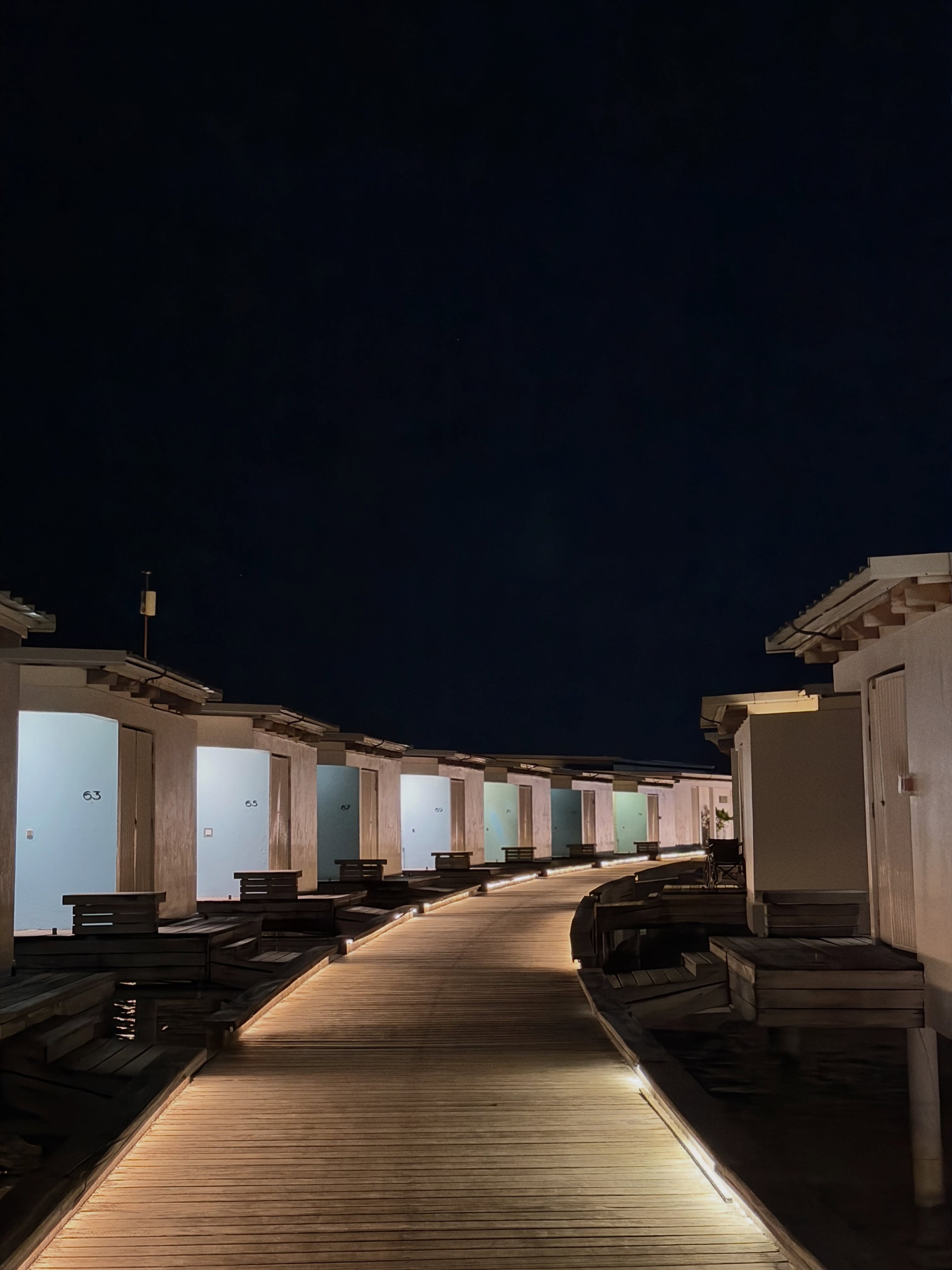 Holiday Inn Kandooma Split-Stay Escape for 3 Nights