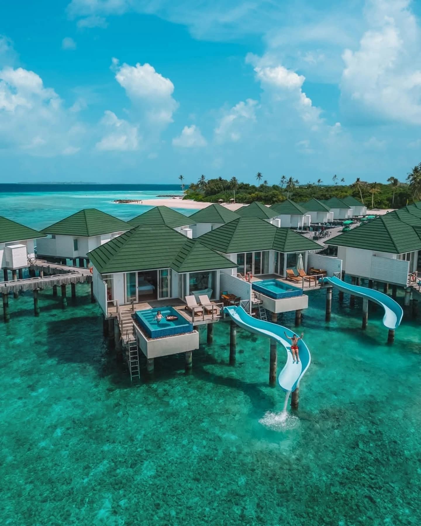 Siyam World Maldives Luxury Holiday for 4 Nights