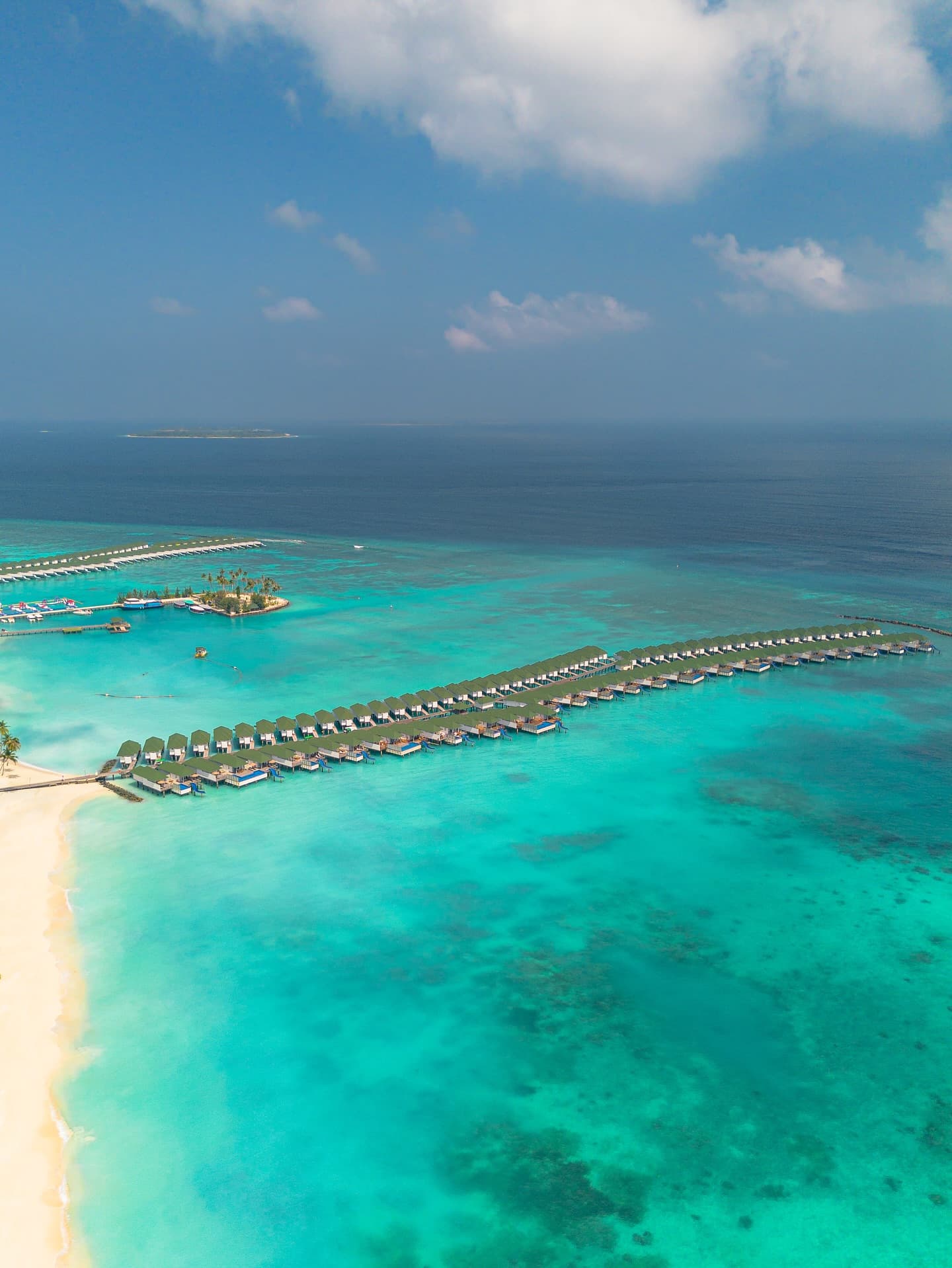Siyam World Maldives Luxury Stay for 4 Nights