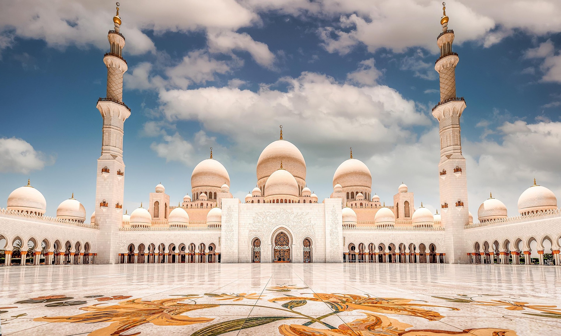 Dubai Vacation from Bangalore – 6N/7D with Abu Dhabi Grand Mosque, SeaWorld & Global Village