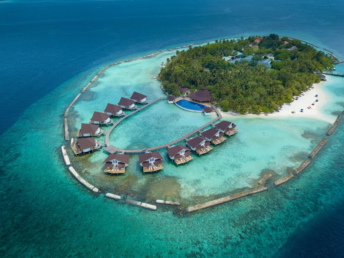 Ellaidhoo Maldives – 3N Split Stay Tour Package from Kerala