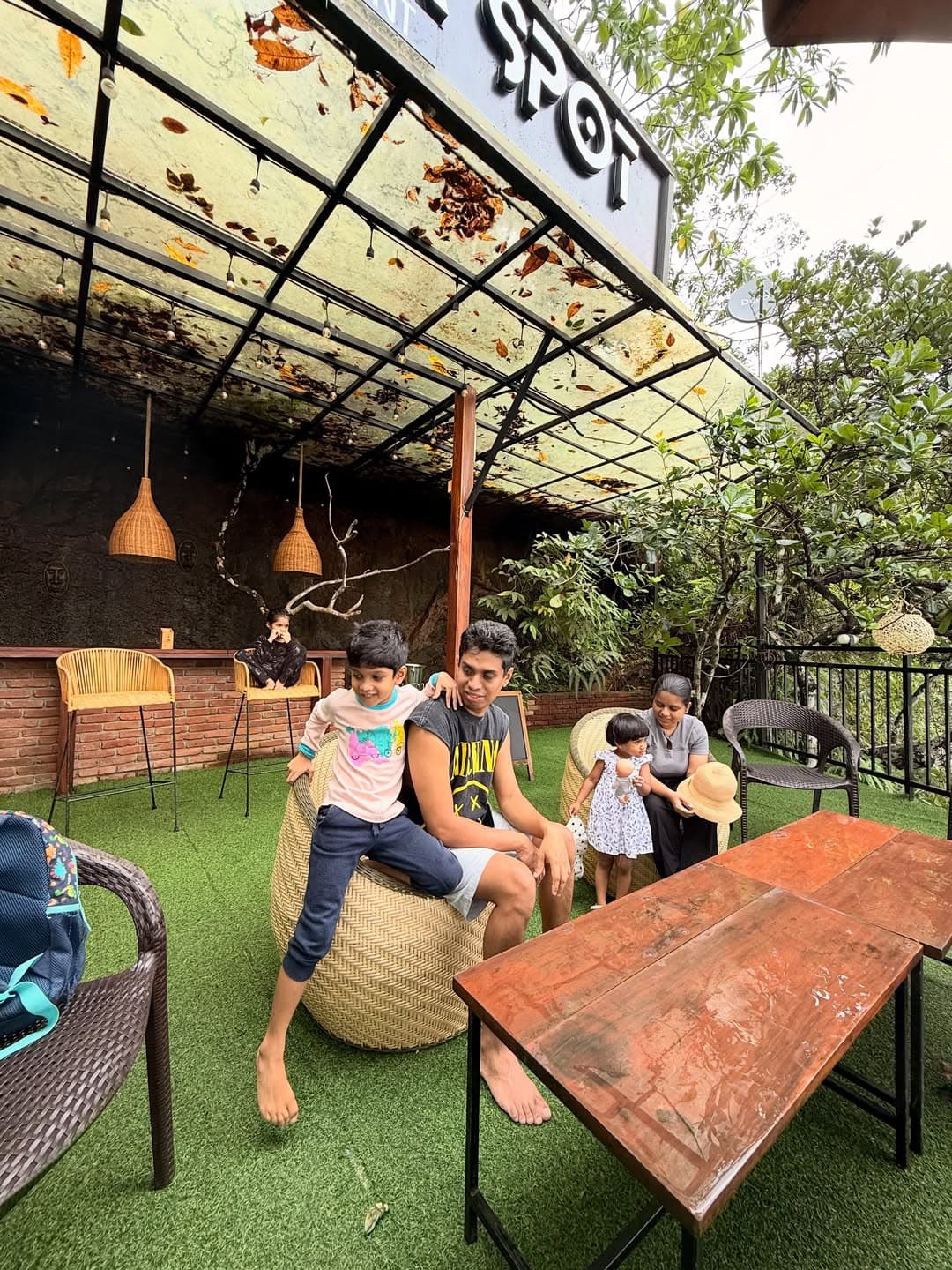 A 6-Night Family Journey Across Kandy, Nuwara Eliya, Bentota and Colombo
