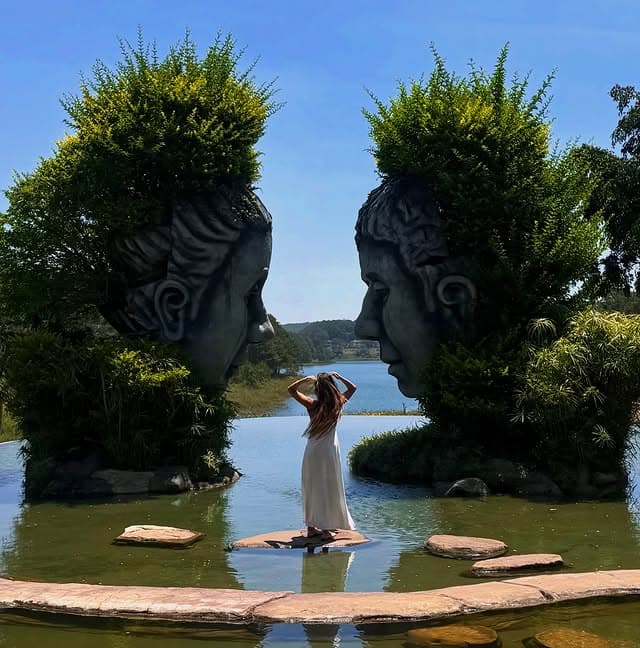 11-Night Six-City Vietnam Honeymoon Package