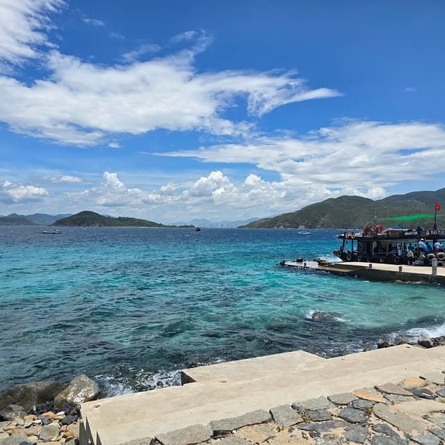 Nha Trang 3-Night Beach Honeymoon Package
