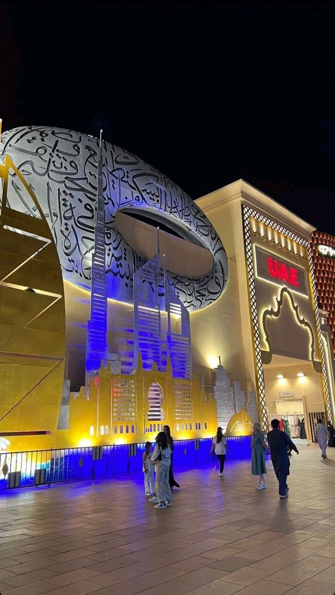 Dubai Holiday Package from Mumbai – 3N/4D with Burj Khalifa & Dhow Cruise