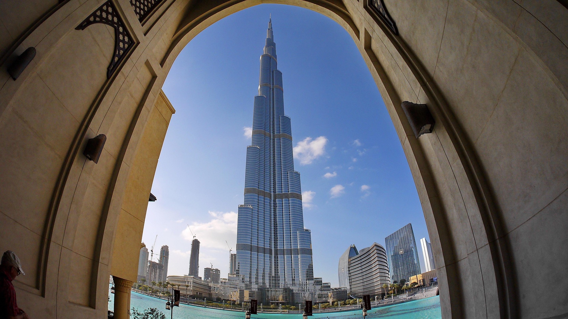 Dubai Holiday Package from Delhi – 3N/4D with Aquarium, Burj Khalifa & Safari
