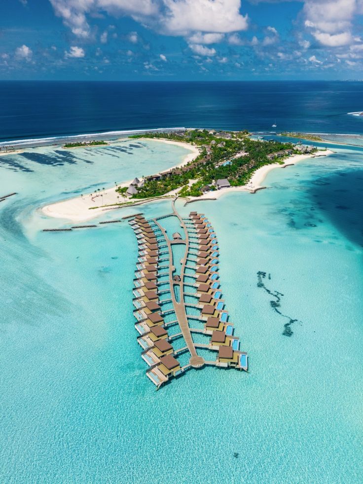 Kuda Villingili – 4N Luxury Maldives Tour Package from Bangalore