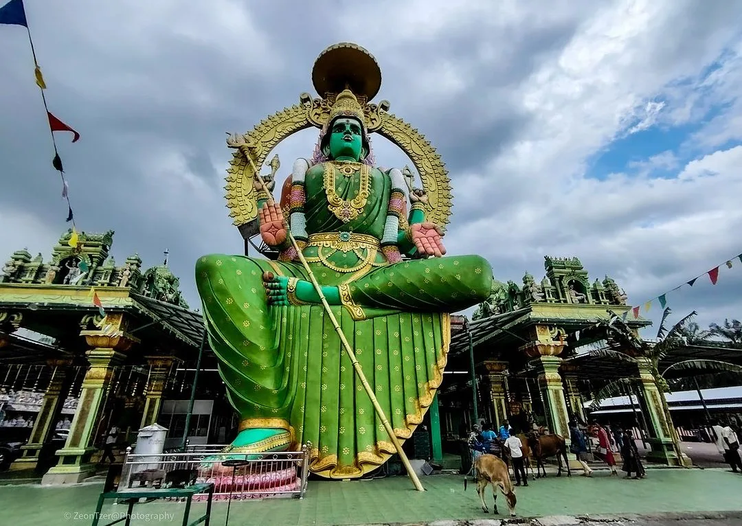 Maha Parasakthi Patchaiamman Kathirvel Murugan Temple