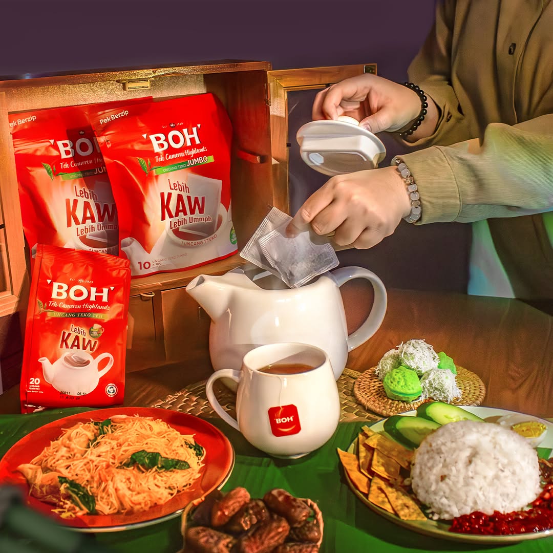 BOH tea bags and traditional Malaysian tea setup