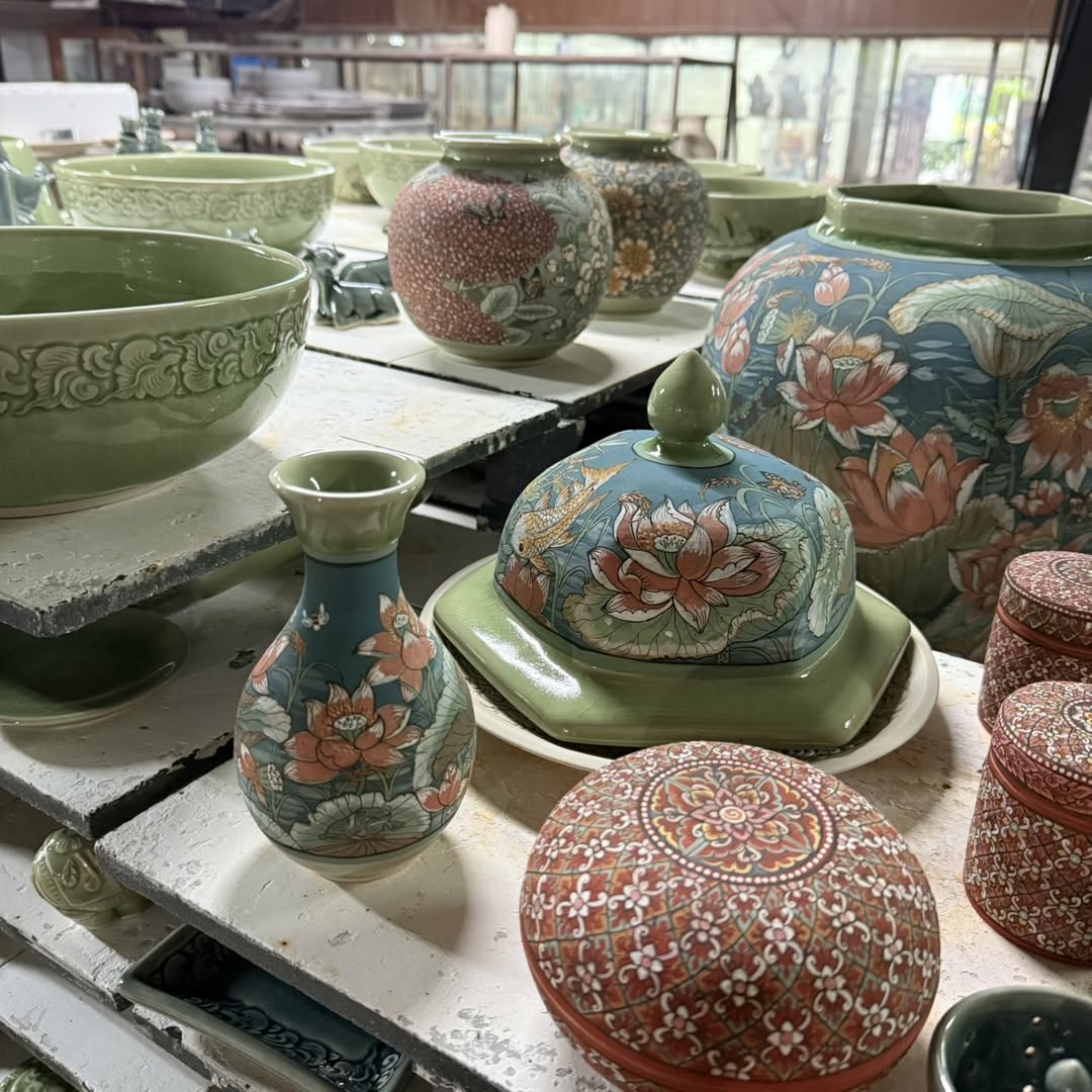Celadon ceramics one of the artistic things to buy in Bangkok for Indians