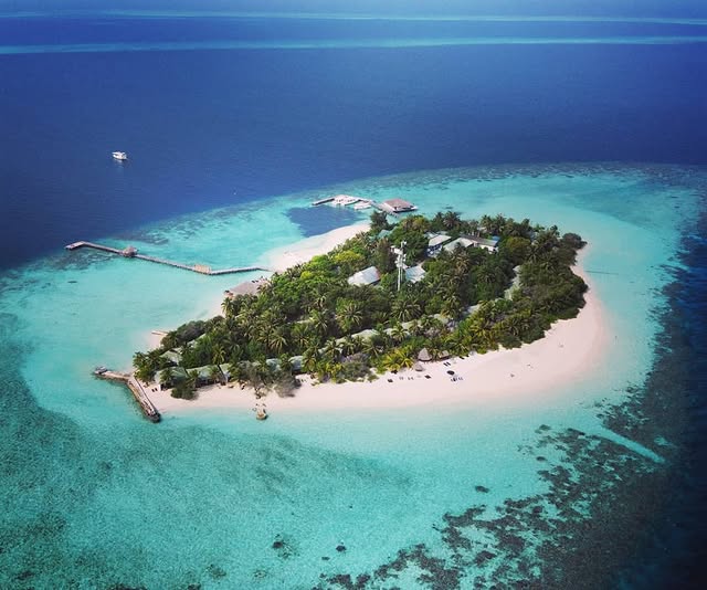 Eriyadu Island Resort