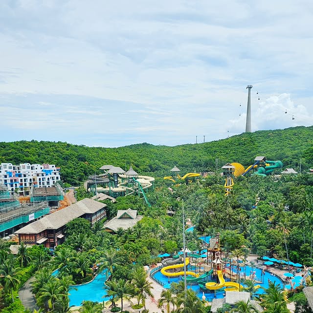 SunWorld Aquatopia Water Park