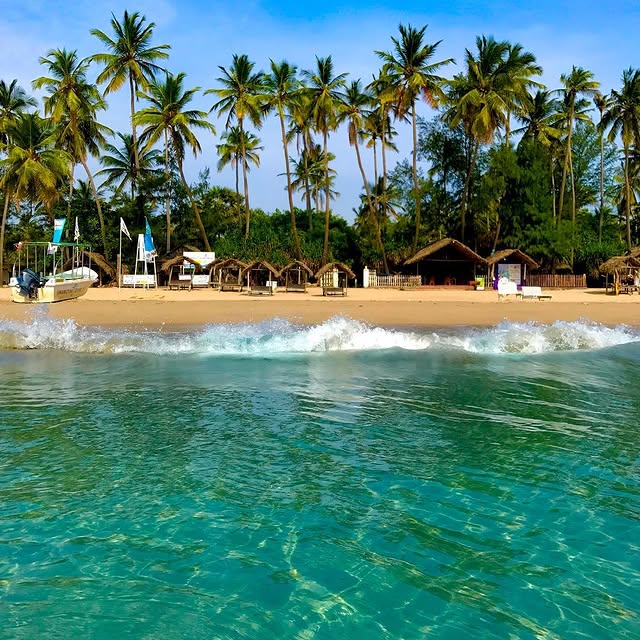 Uppuveli Beach