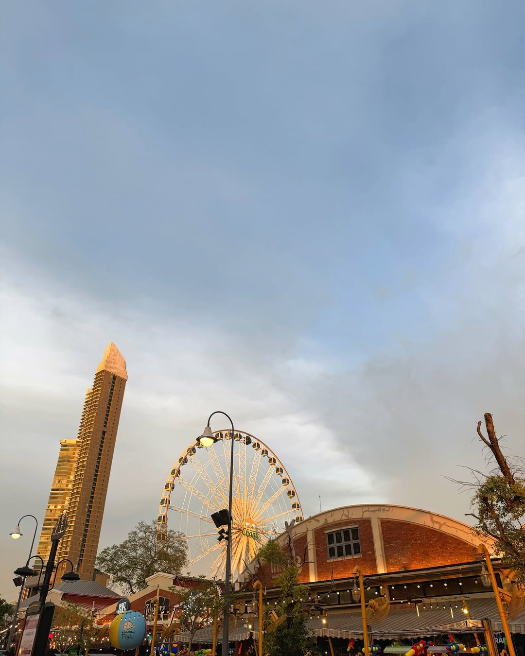 Asiatique The Riverfront