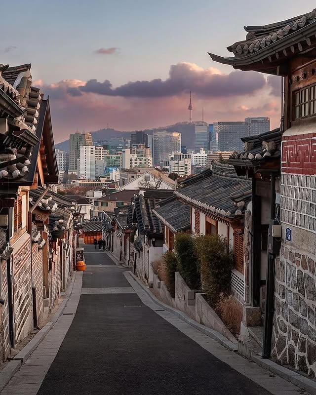Bukchon Hanok Village