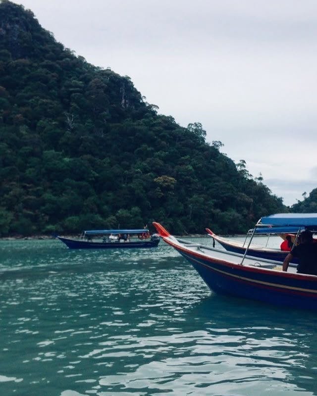 Island hopping tours