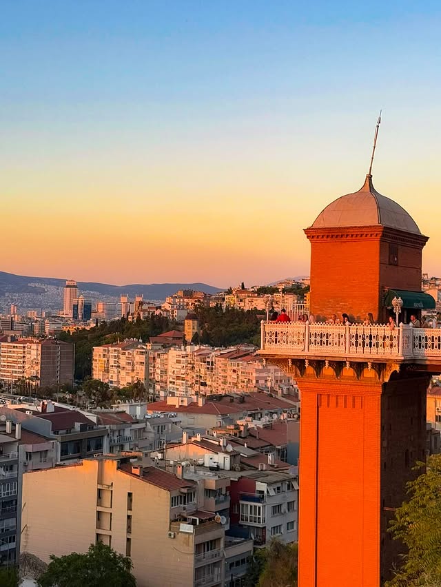 Asansor (Historical Elevator)