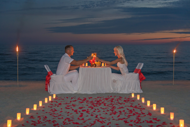 candle light dinner in maldives