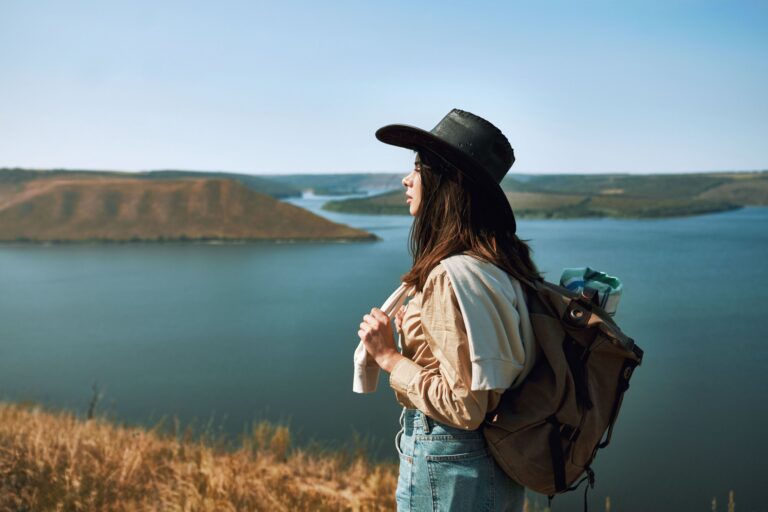 11 Best Countries for Solo Travel