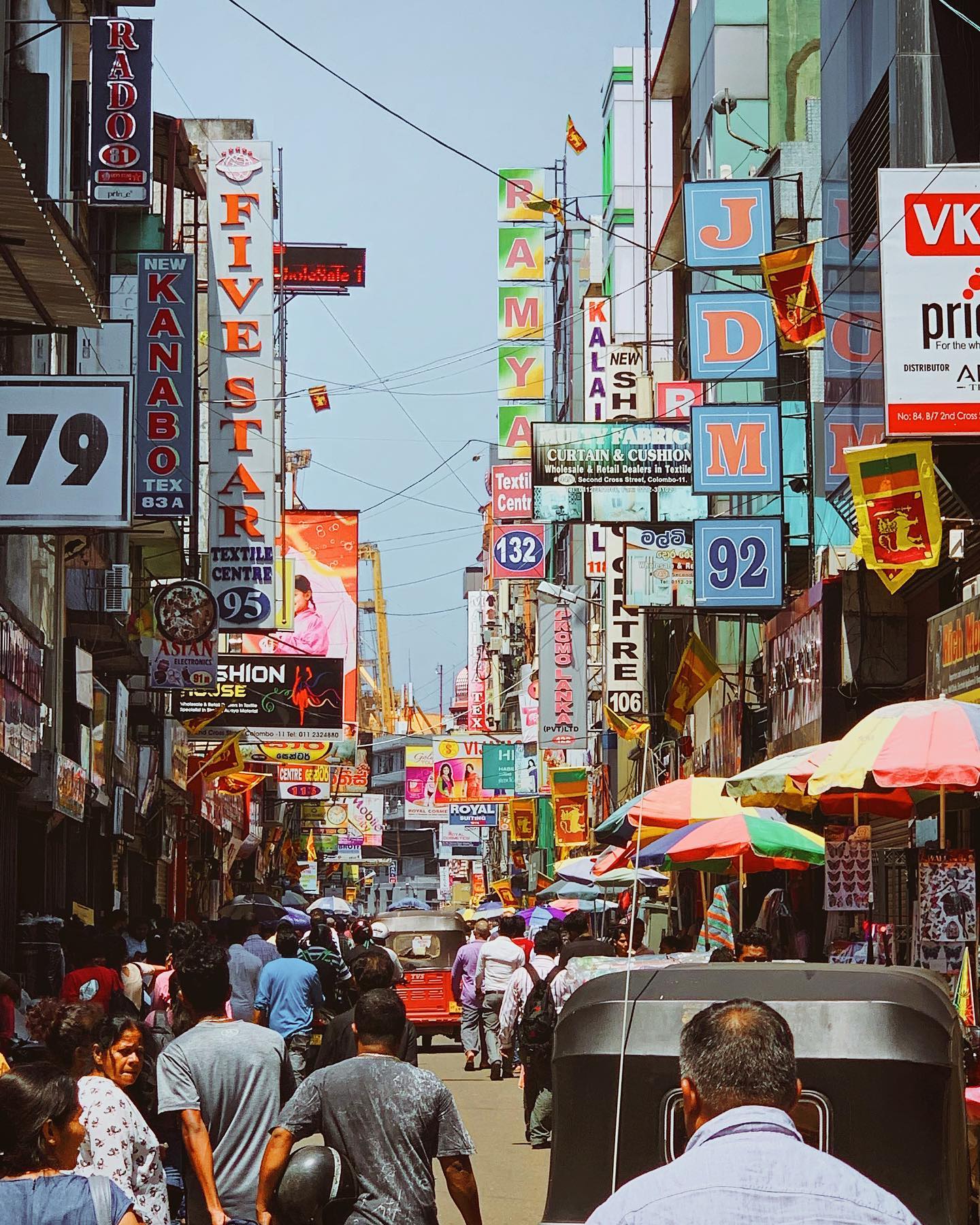 Browse the Pettah Market