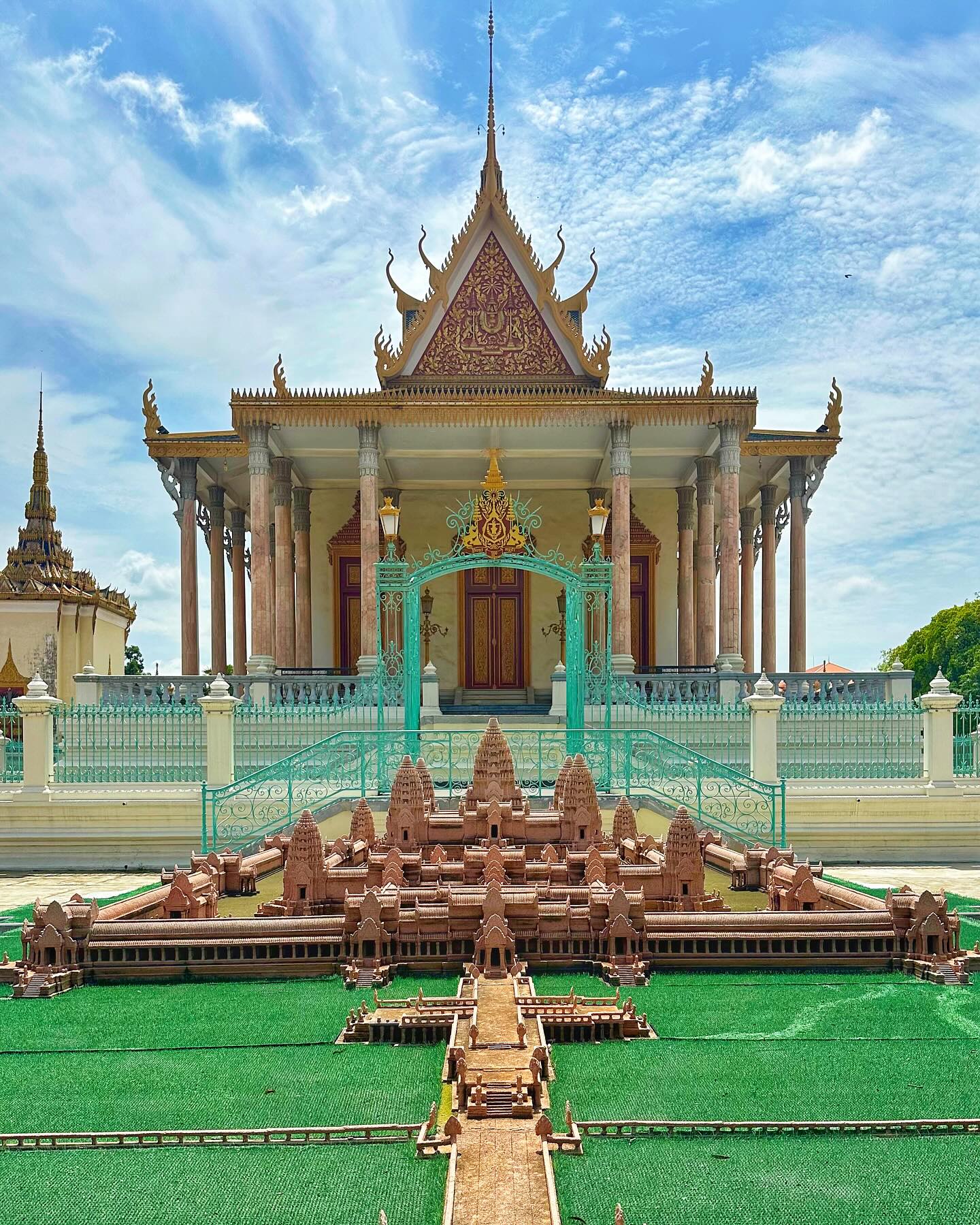 Royal Palace & Silver Pagoda