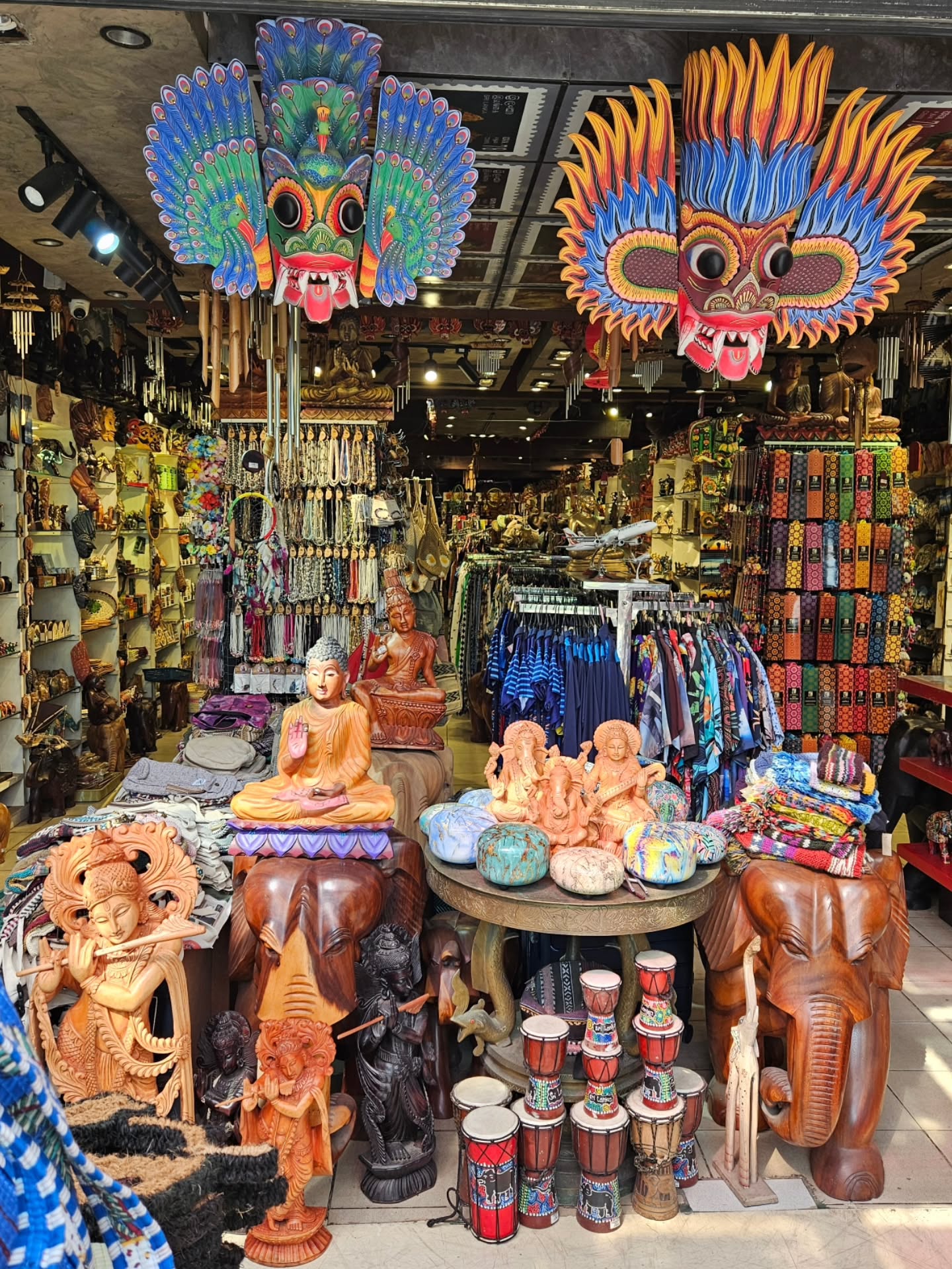 Shop for Authentic Sri Lankan Souvenirs