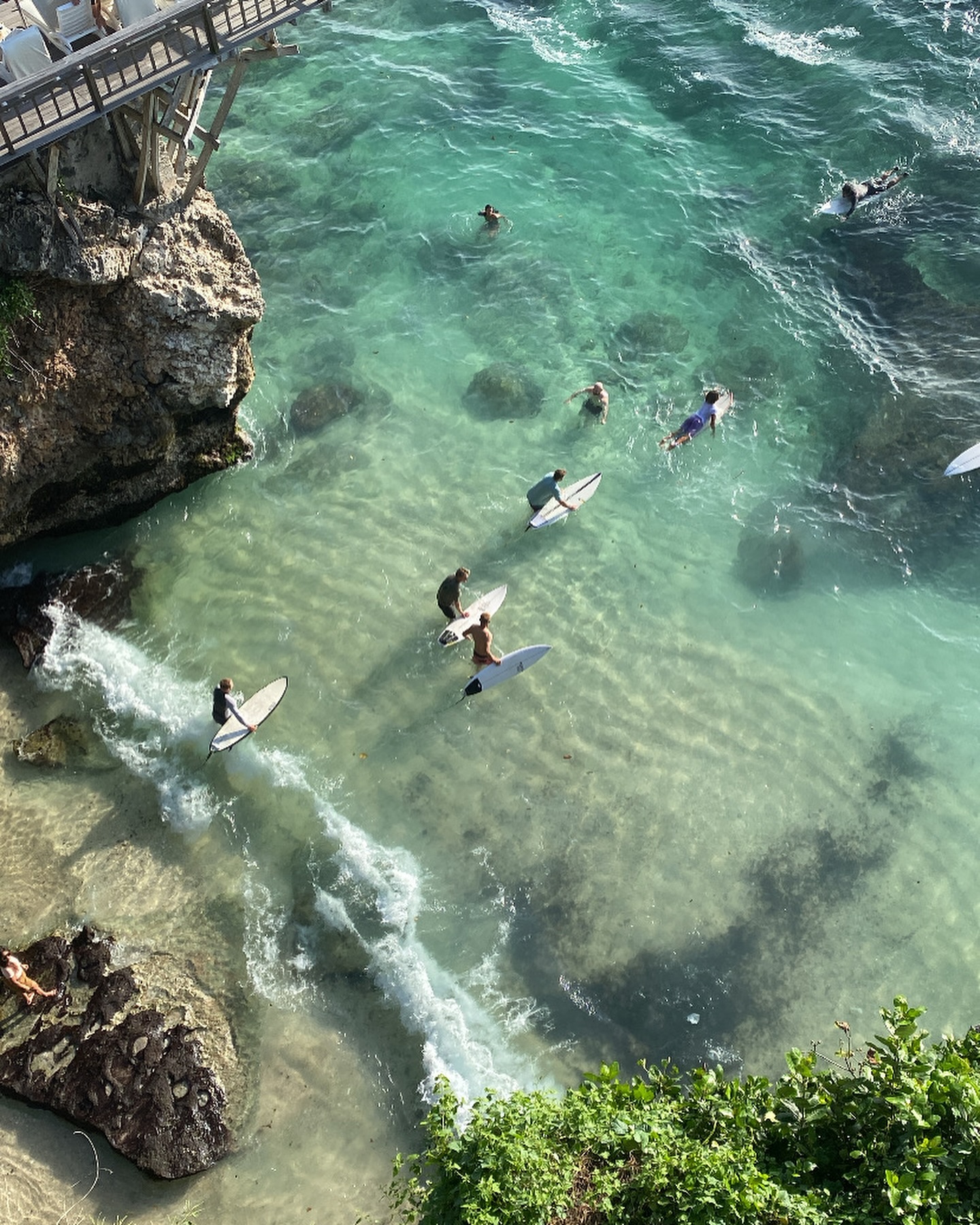 Surf at Uluwatu, Bali