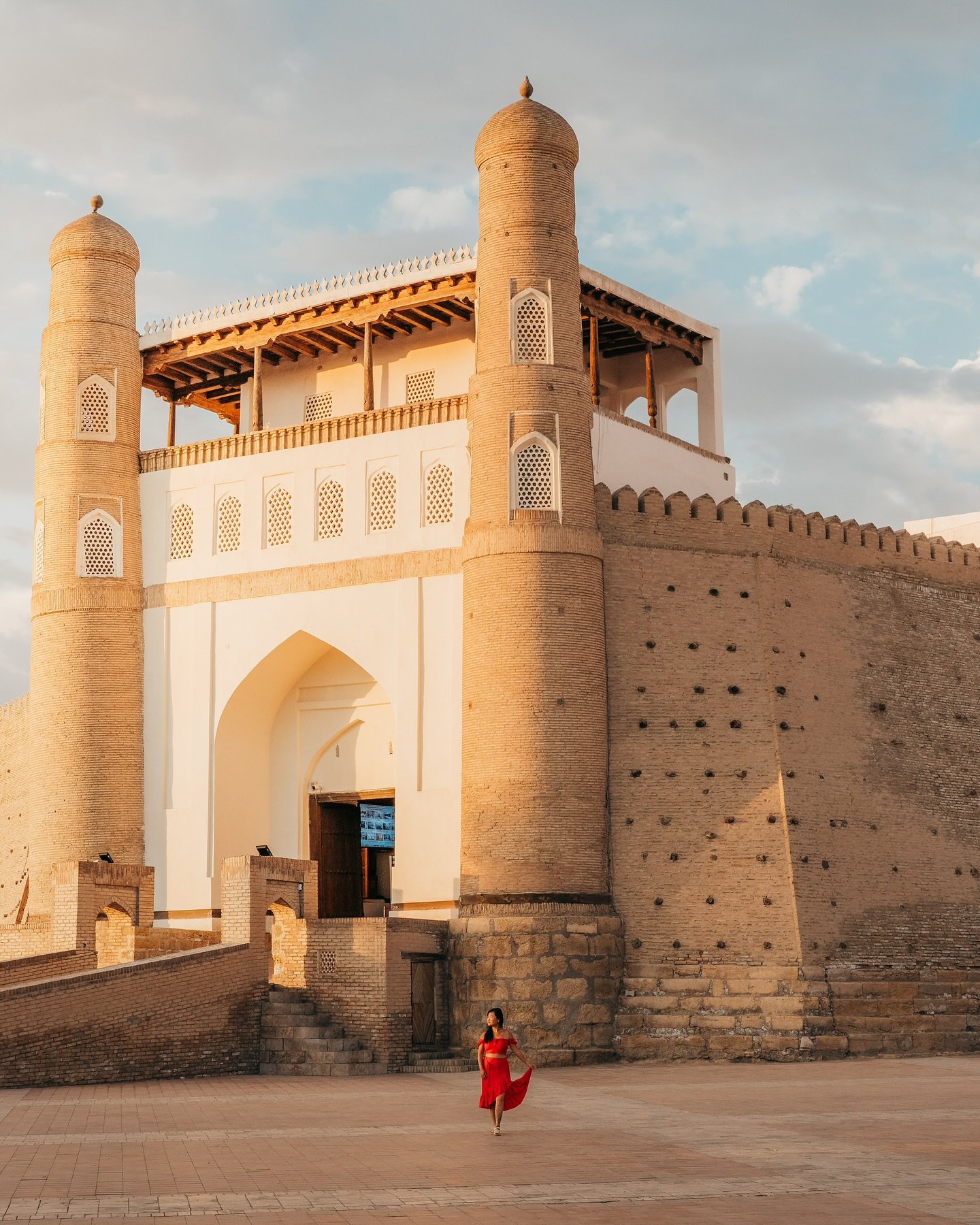 Po-i-Kalan Minaret & Square
