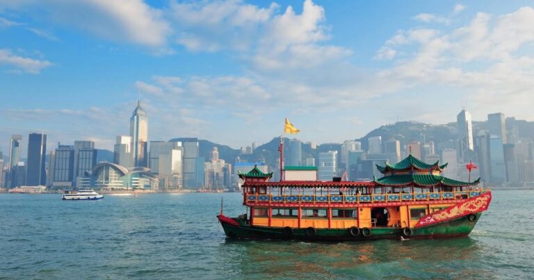 Hong-Kong-in-December
